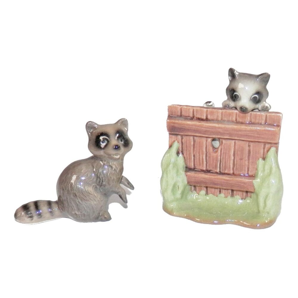 Vtg Hagen Renaker Mini Raccoons Figurines Peeking Over Fence  & Standing
